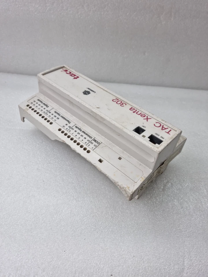 SCHNEIDER TAX XENTA 302 PROGRAMMABLE CONTROLLER